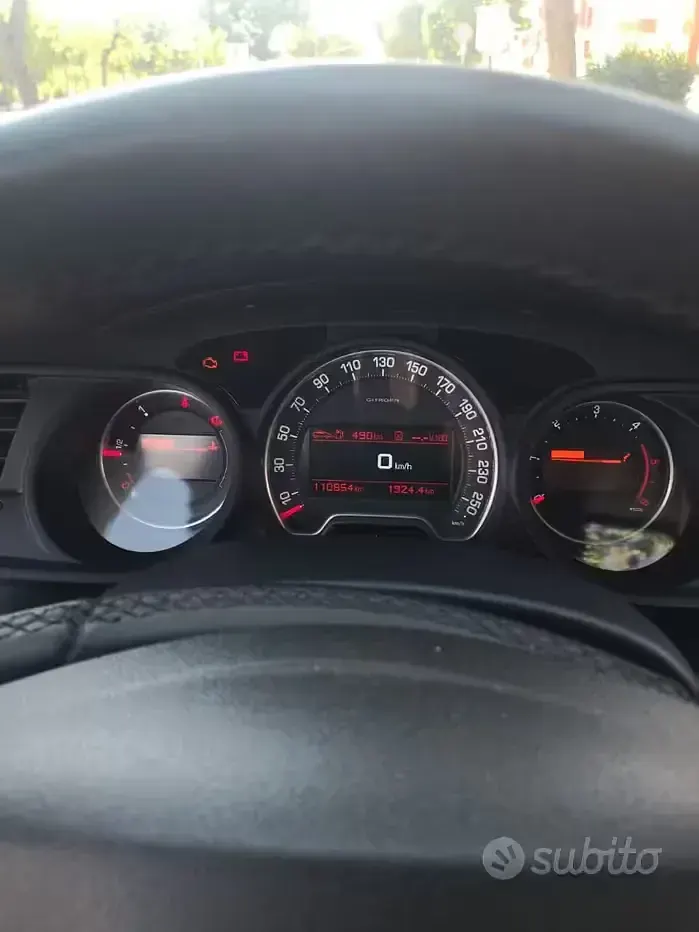 Usata Citroën C5 140 CV (102 kW) 2013 Nero Berlina