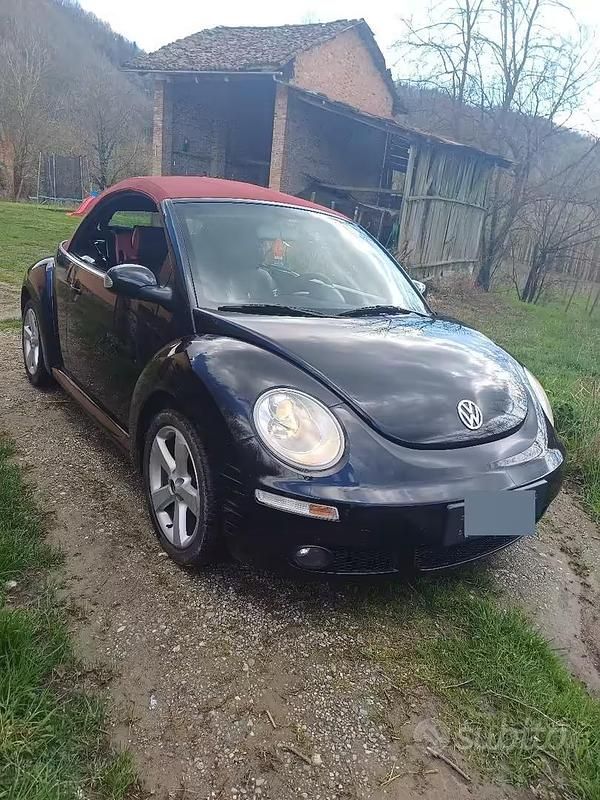 Usata VW New Beetle Edition 105 CV (77 kW) 2009 Nero Utilitaria