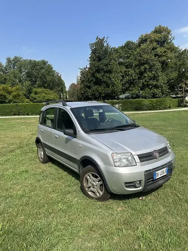 Usata Fiat Panda 4x4 60 CV (44 kW) 2007 Utilitaria