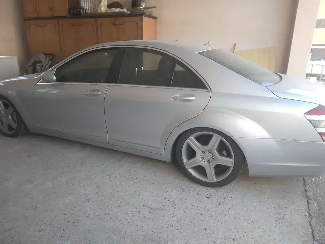 Usata Mercedes S320 Avantgarde 235 CV (172 kW) 2008 Argento Berlina