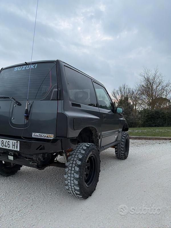 Usata Suzuki Vitara 82 CV (60 kW) 1992 SUV