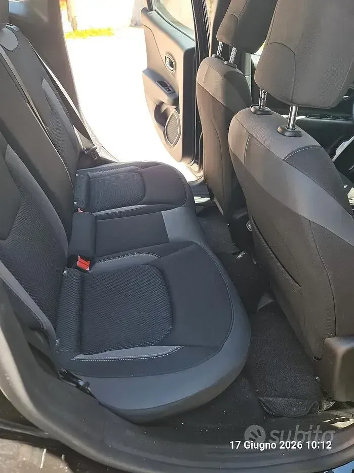 Usata Jeep Renegade 130 CV (95 kW) 2024 Nero SUV