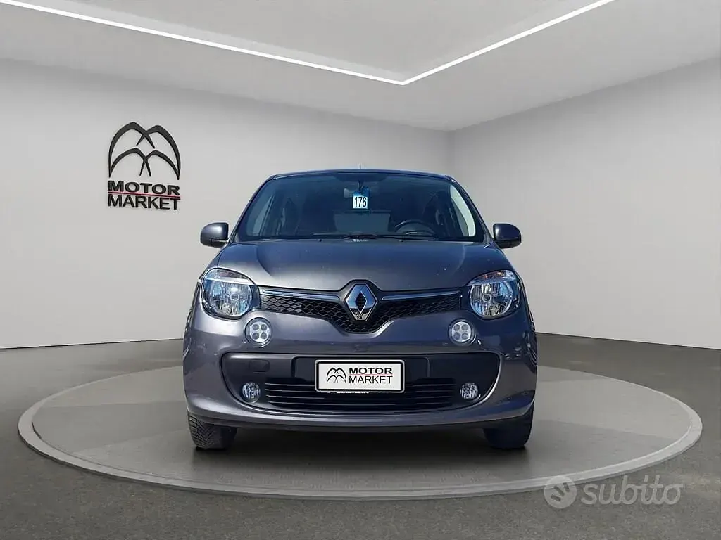 Usata Renault Twingo 90 CV (66 kW) 2018 Grigio / gray Utilitaria