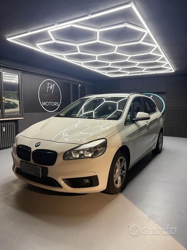 Usata BMW 216 Active Tourer Sport Line 116 CV (85 kW) 2015 Bianco Monovolume