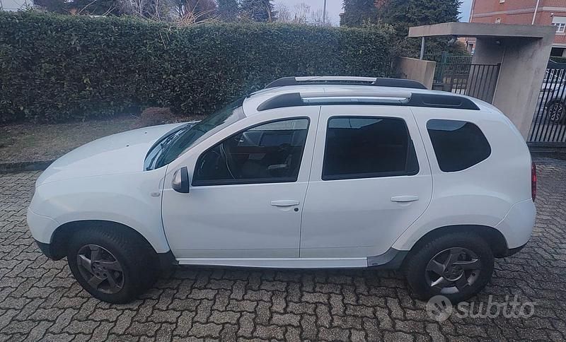 Usata Dacia Duster Lauréate 110 CV (80 kW) 2013 Bianco SUV