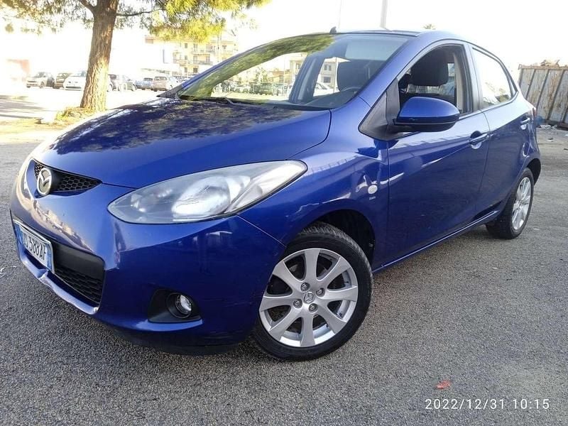 Usata Mazda 2 75 CV (55 kW) 2008 Blu/azzurro Berlina