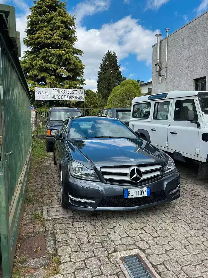 Usata Mercedes C220 AMG 170 CV (125 kW) 2011 Grigio Coupé