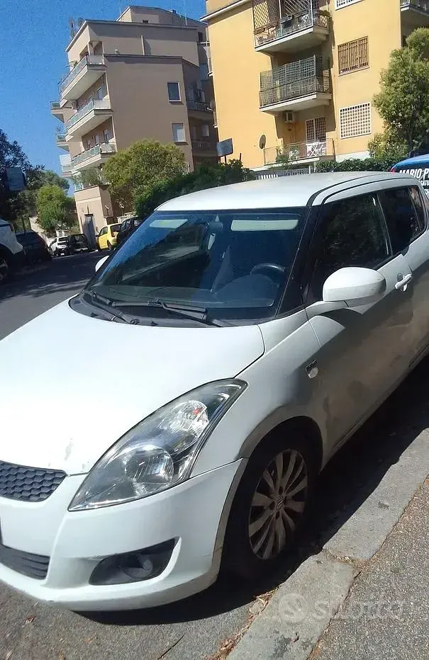 Usata Suzuki Swift 75 CV (55 kW) 2012 Bianco Utilitaria