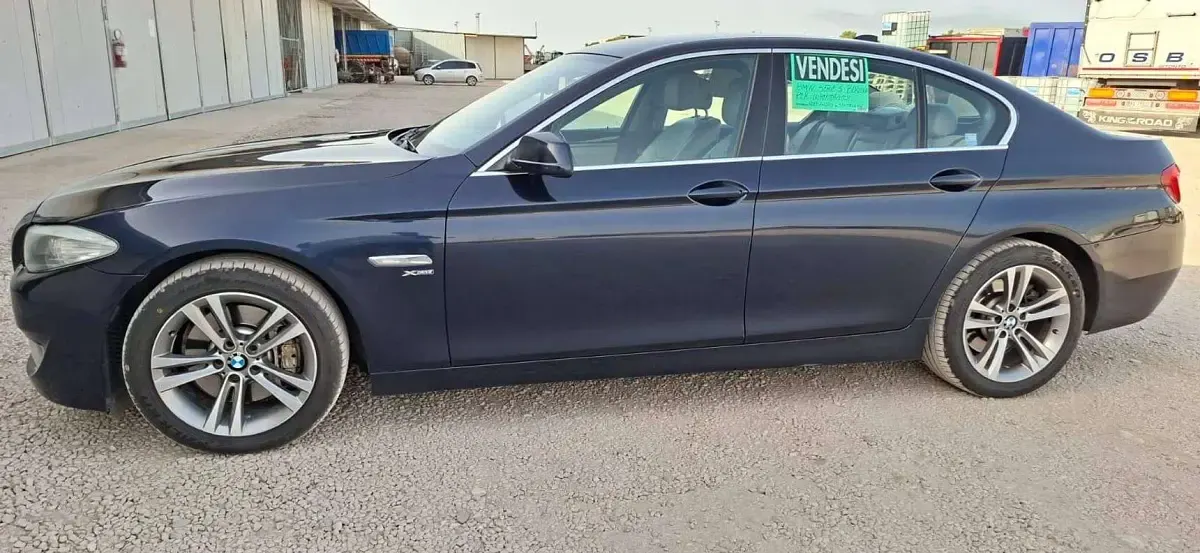 Usata BMW 525 M Sport 218 CV (160 kW) 2013 Blu/azzurro Berlina