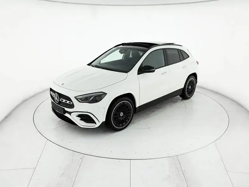 Nuova Mercedes GLA200 AMG line 150 CV (110 kW) 2026 Bianco SUV