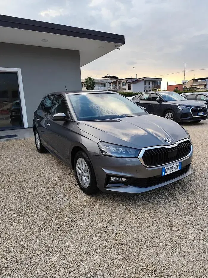 Usata Skoda Fabia Selection 80 CV (58 kW) 2024 Grigio Utilitaria