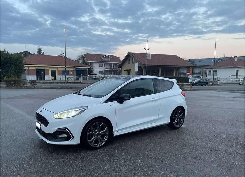 Usata Ford Fiesta ST-Line 101 CV (74 kW) 2018 Berlina