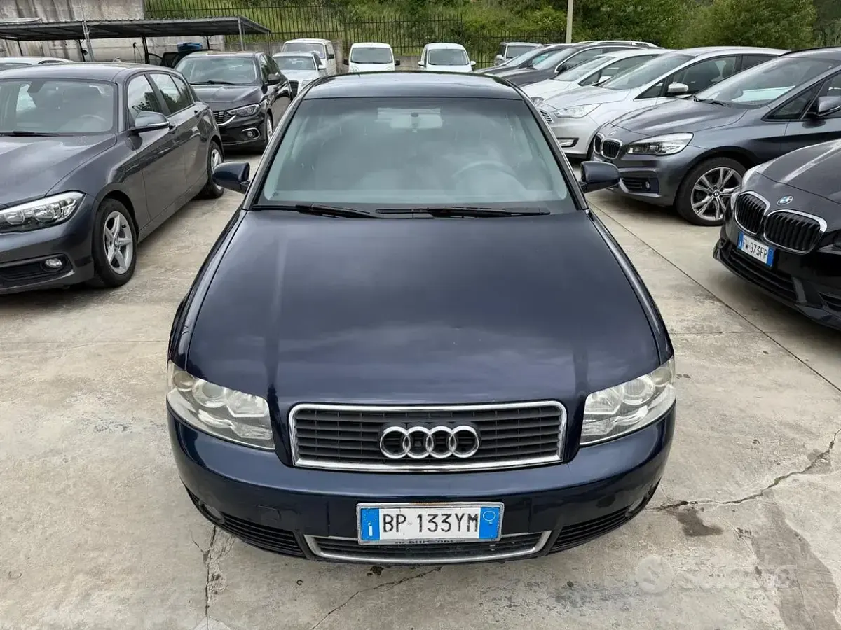 Usata Audi A4 130 CV (95 kW) 2004 Blu Berlina