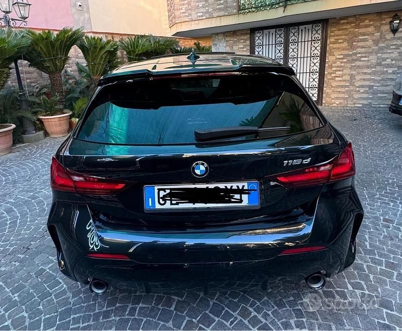 Usata BMW 118 2023 Nero Utilitaria