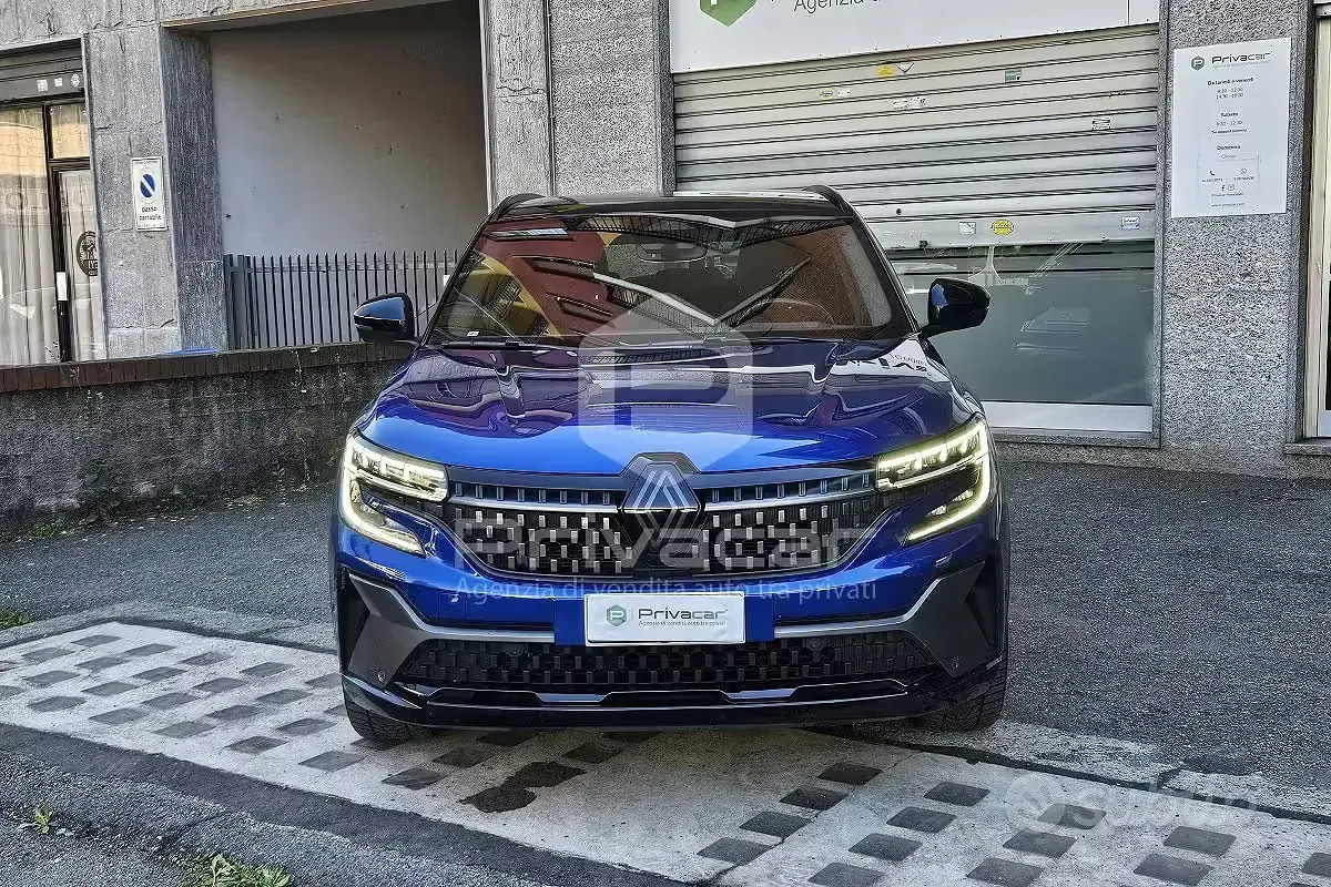 Usata Renault Austral Iconic Esprit Alpine 200 CV (147 kW) 2023 Blu SUV