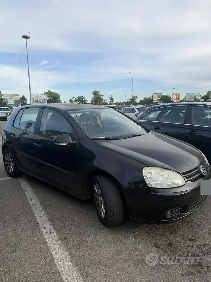 Usata VW Golf V 105 CV (77 kW) 2007 Nero Berlina