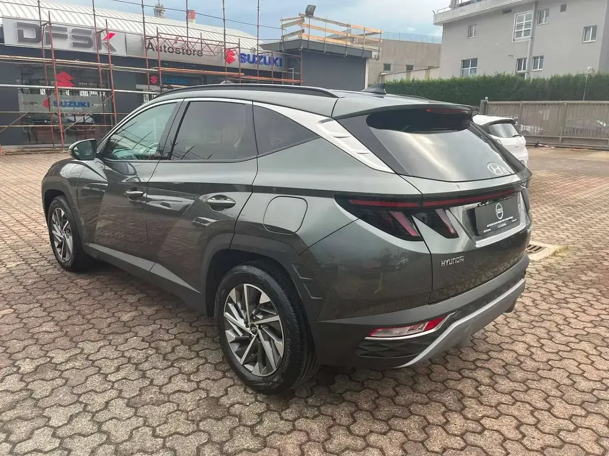 Usata Hyundai Tucson 150 CV (110 kW) 2022 Verde SUV