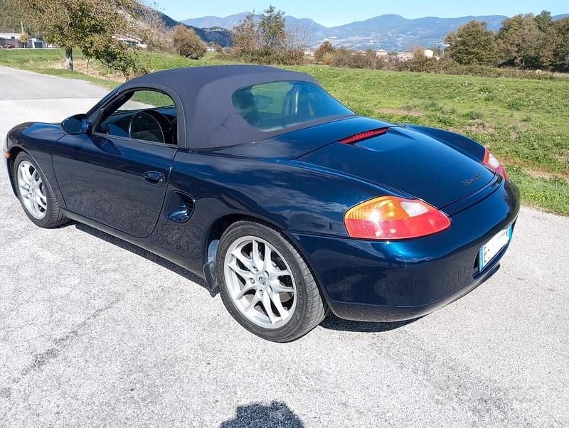 Usata Porsche Boxster 220 CV (161 kW) 2000 Blu Cabrio