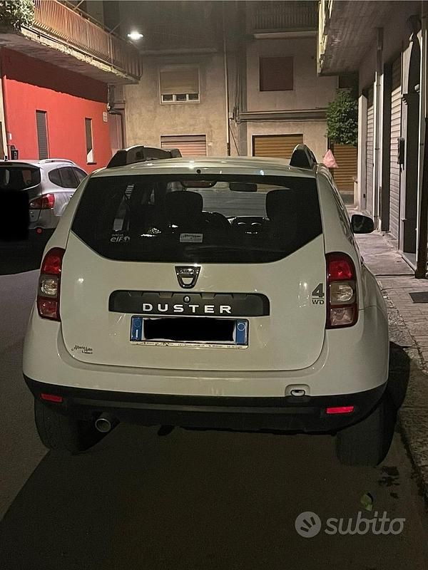Usata Dacia Duster 110 CV (80 kW) 2016 Bianco SUV