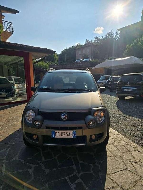 Bronzo Usata 2006 Fiat Panda 4x4 Cross Due volumi | 6500 € (Buon prezzo) - Immagine 1/4