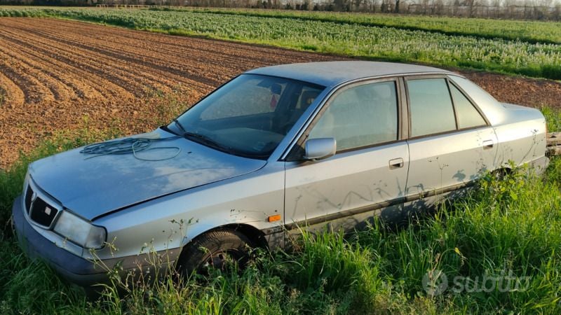 Grigio Usata 1996 Lancia Dedra Tre volumi | 500 € - Immagine 1/2