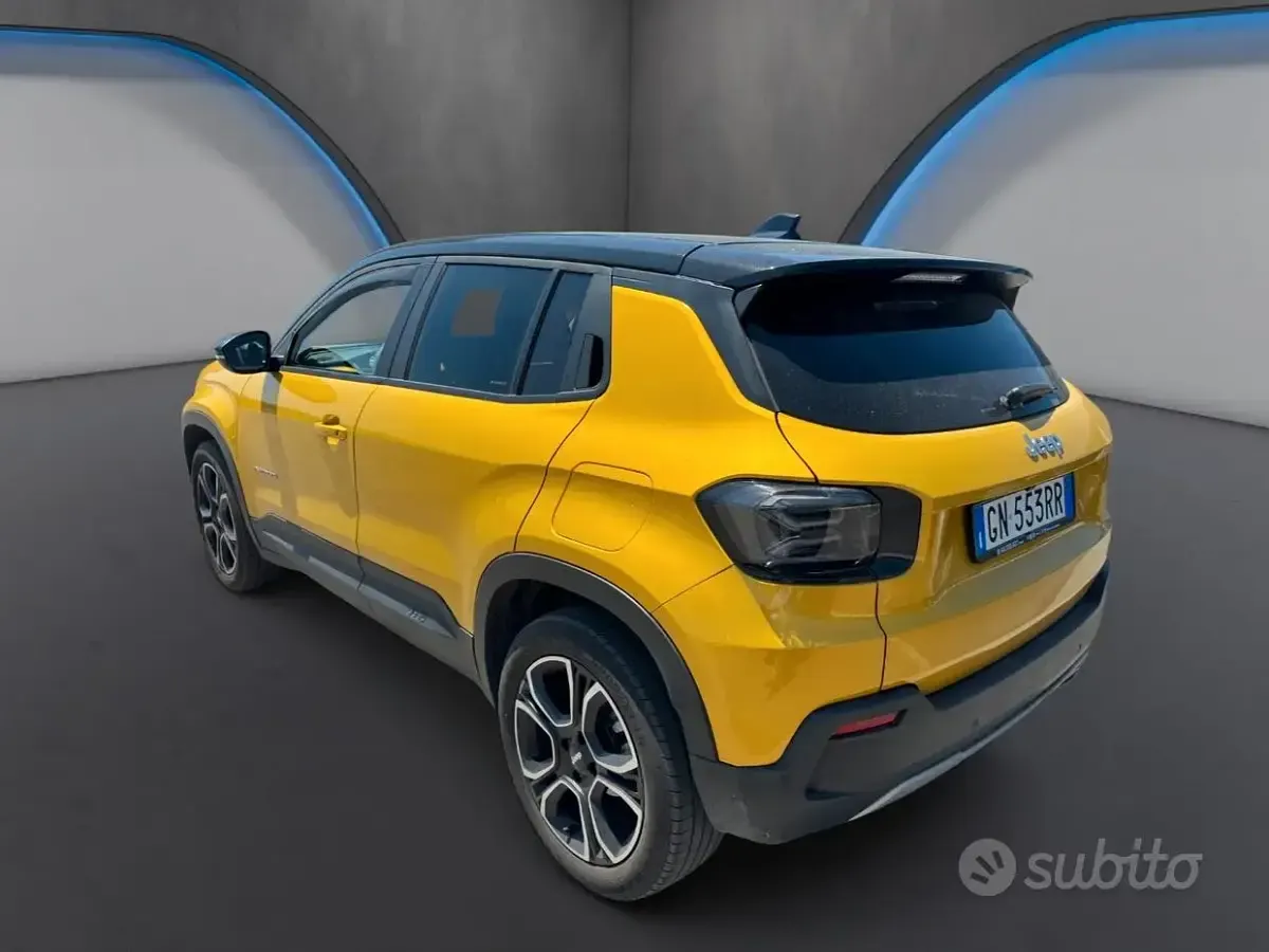 Usata Jeep Avenger Summit 101 CV (74 kW) 2023 Giallo SUV