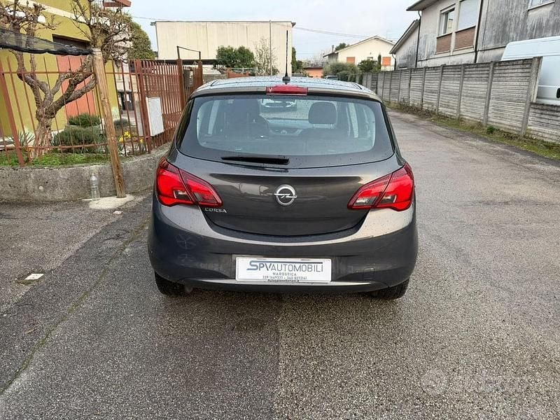 Usata Opel Corsa 90 CV (66 kW) 2016 Grigio Utilitaria