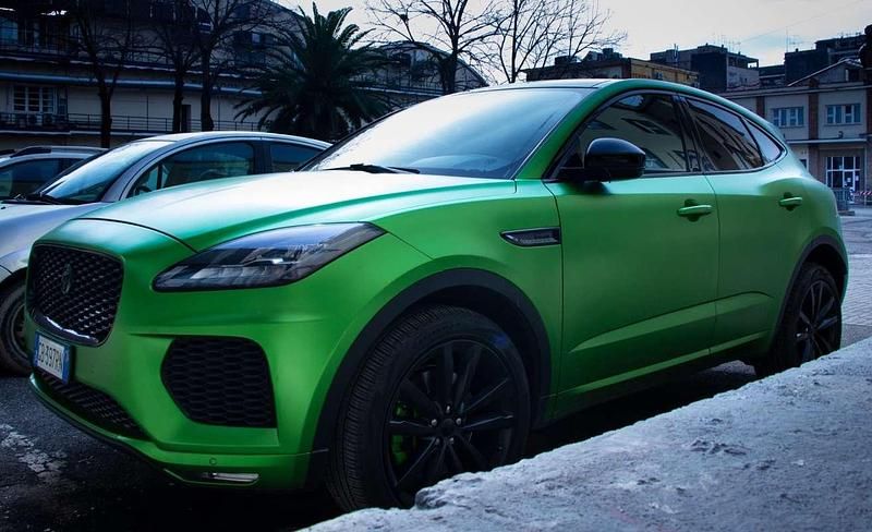 Usata Jaguar E-Pace R-Dynamic 150 CV (110 kW) 2020 Verde SUV