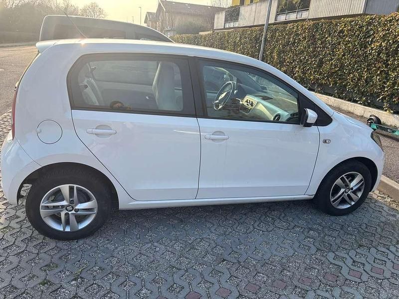 Usata Seat Mii Chic 68 CV (50 kW) 2015 Bianco Utilitaria