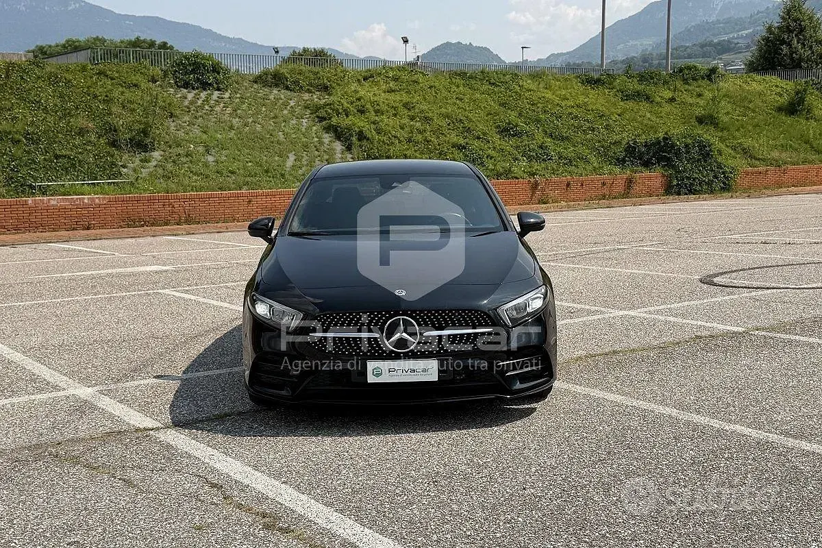 Usata Mercedes A200 Premium 150 CV (110 kW) 2020 Nero Berlina
