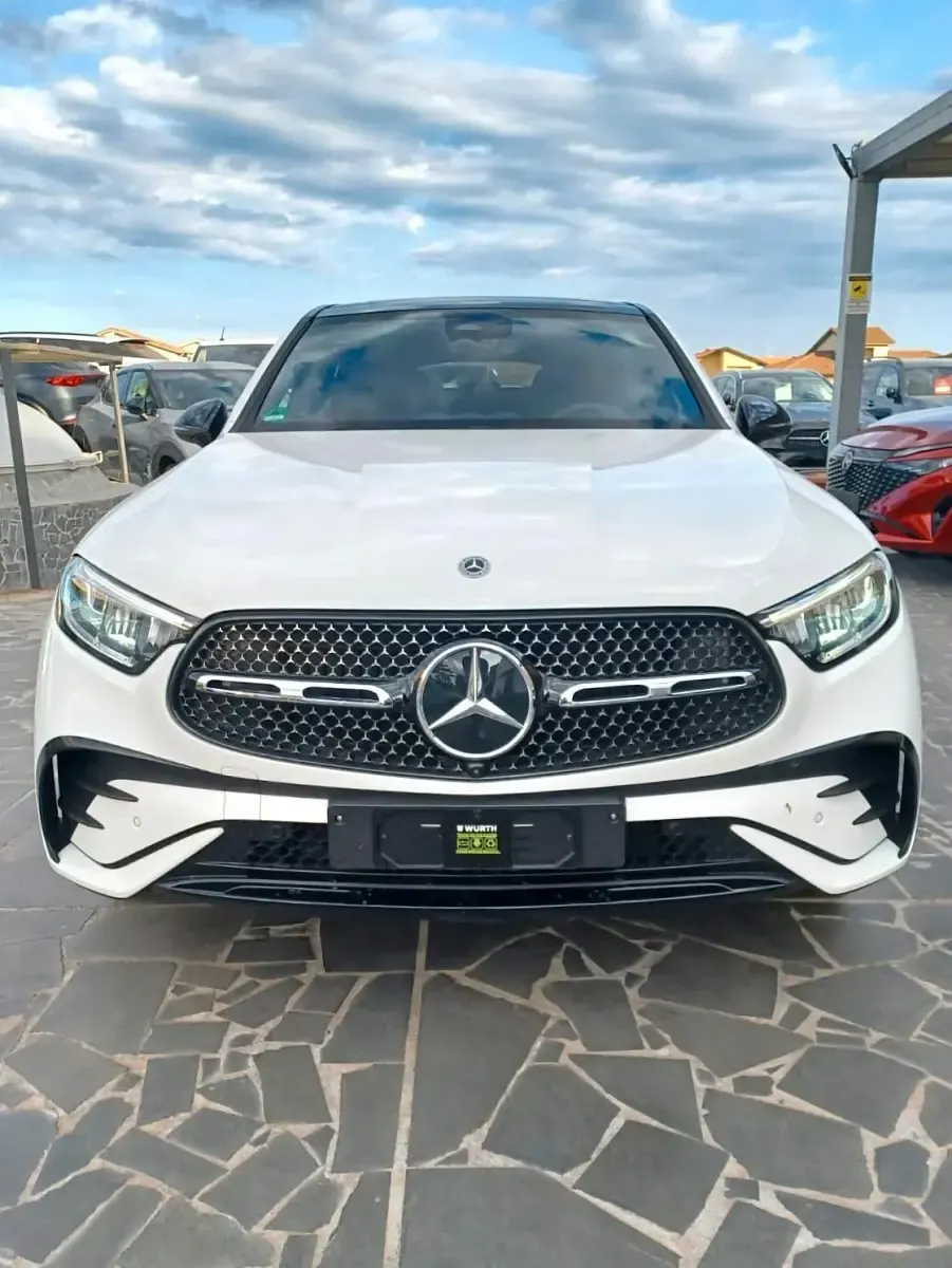 Usata Mercedes GLC300 Advanced Plus 269 CV (197 kW) 2025 Bianco SUV