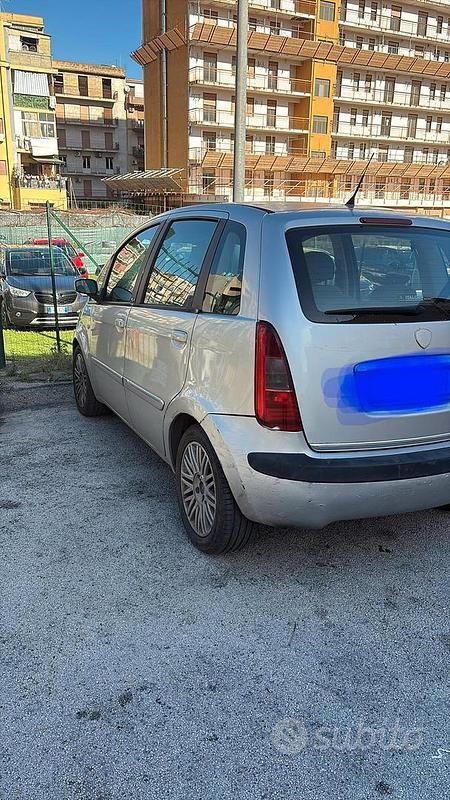 Usata Lancia Musa 2008 Grigio Monovolume