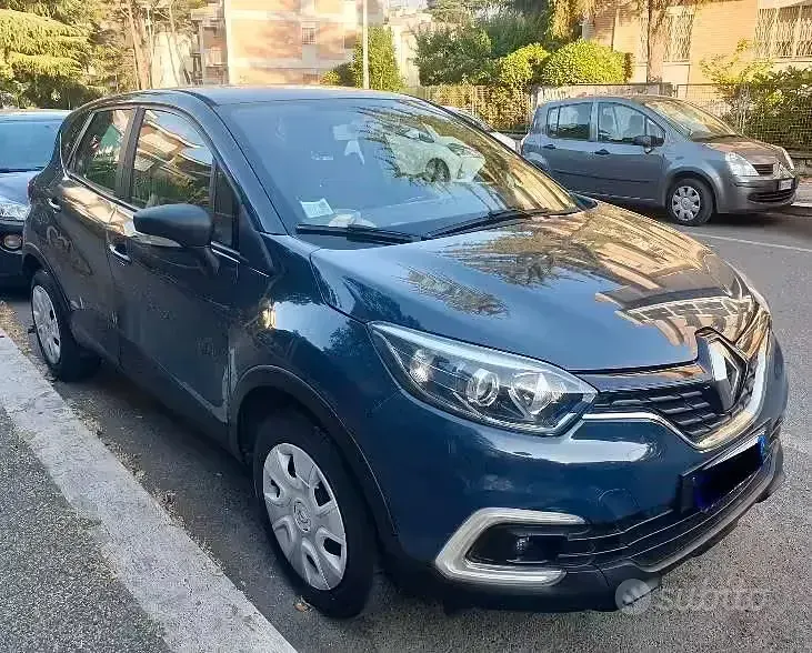 Usata Renault Captur 90 CV (66 kW) 2017 Blu SUV