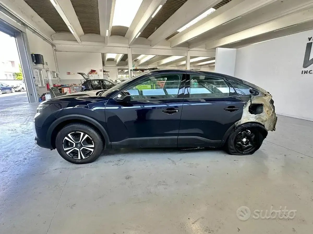Nuova Citroën C4 101 CV (74 kW) 2025 Nero SUV