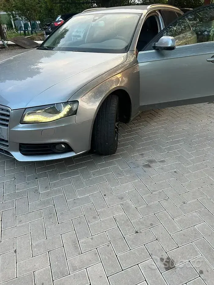Usata Audi A4 140 CV (102 kW) 2011 Grigio Station wagon