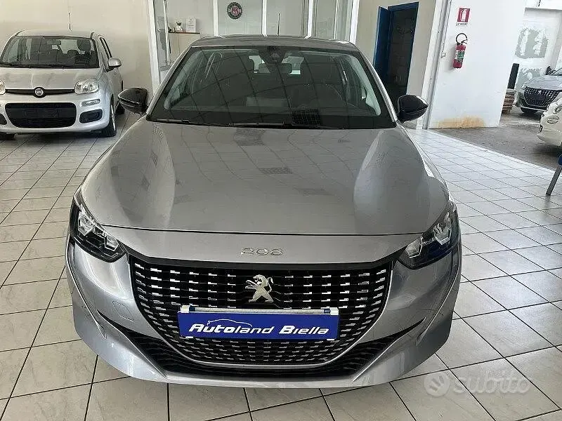 Usata Peugeot 208 Active 101 CV (74 kW) 2022 Grigio Utilitaria