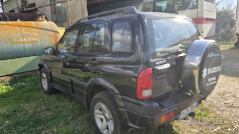 Usata Suzuki Vitara 109 CV (80 kW) 2004 Nero SUV
