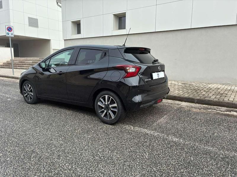 Usata Nissan Micra N-Connecta 90 CV (66 kW) 2017 Nero Utilitaria