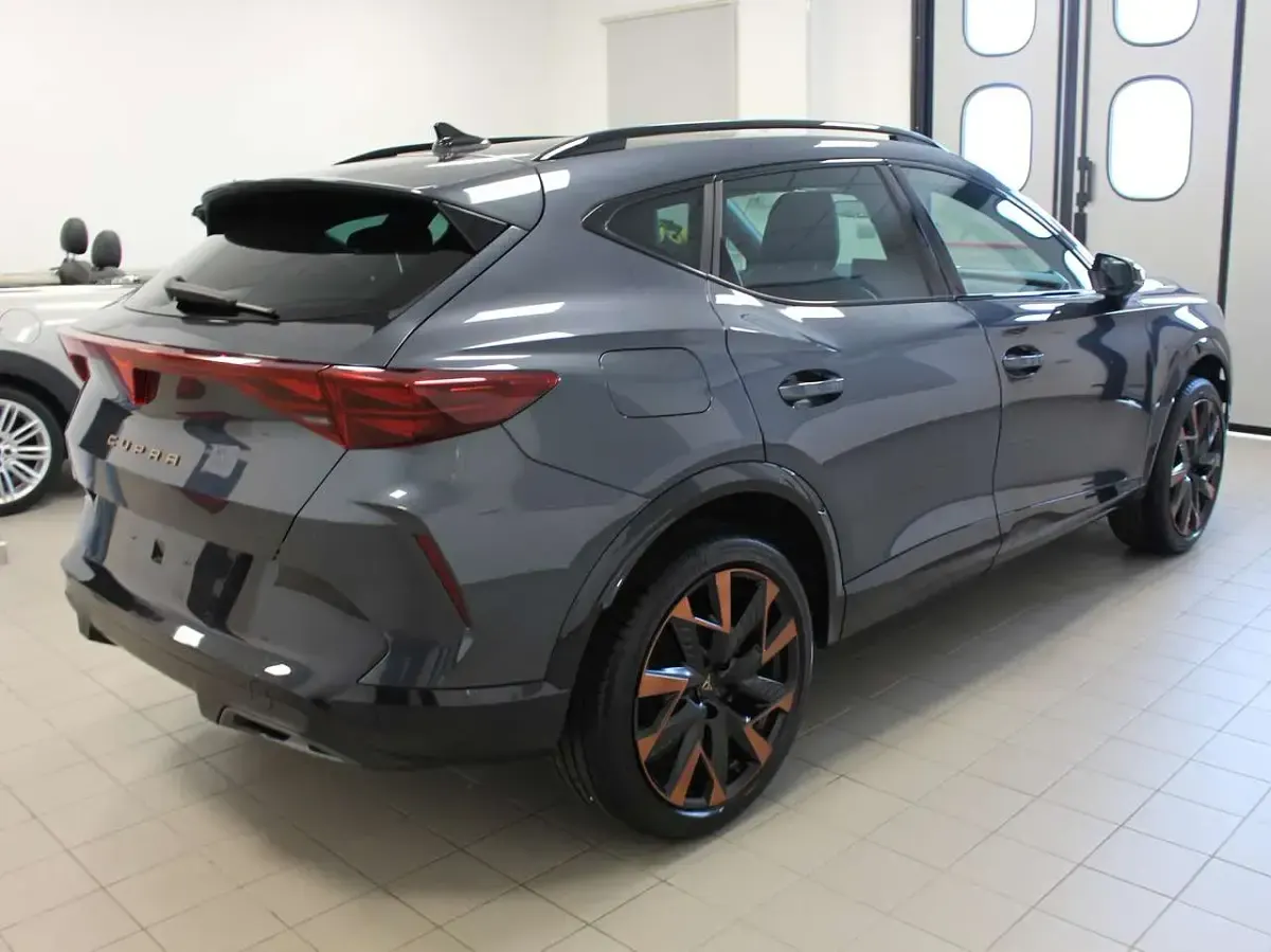 Usata Cupra Formentor 150 CV (110 kW) 2025 Grigio SUV