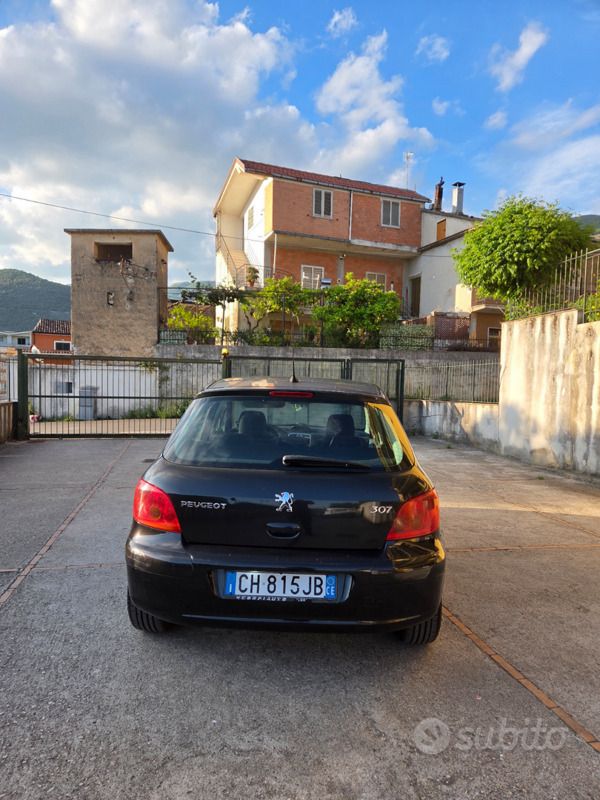 Usata Peugeot 307 110 CV (80 kW) 2003 Nero Berlina
