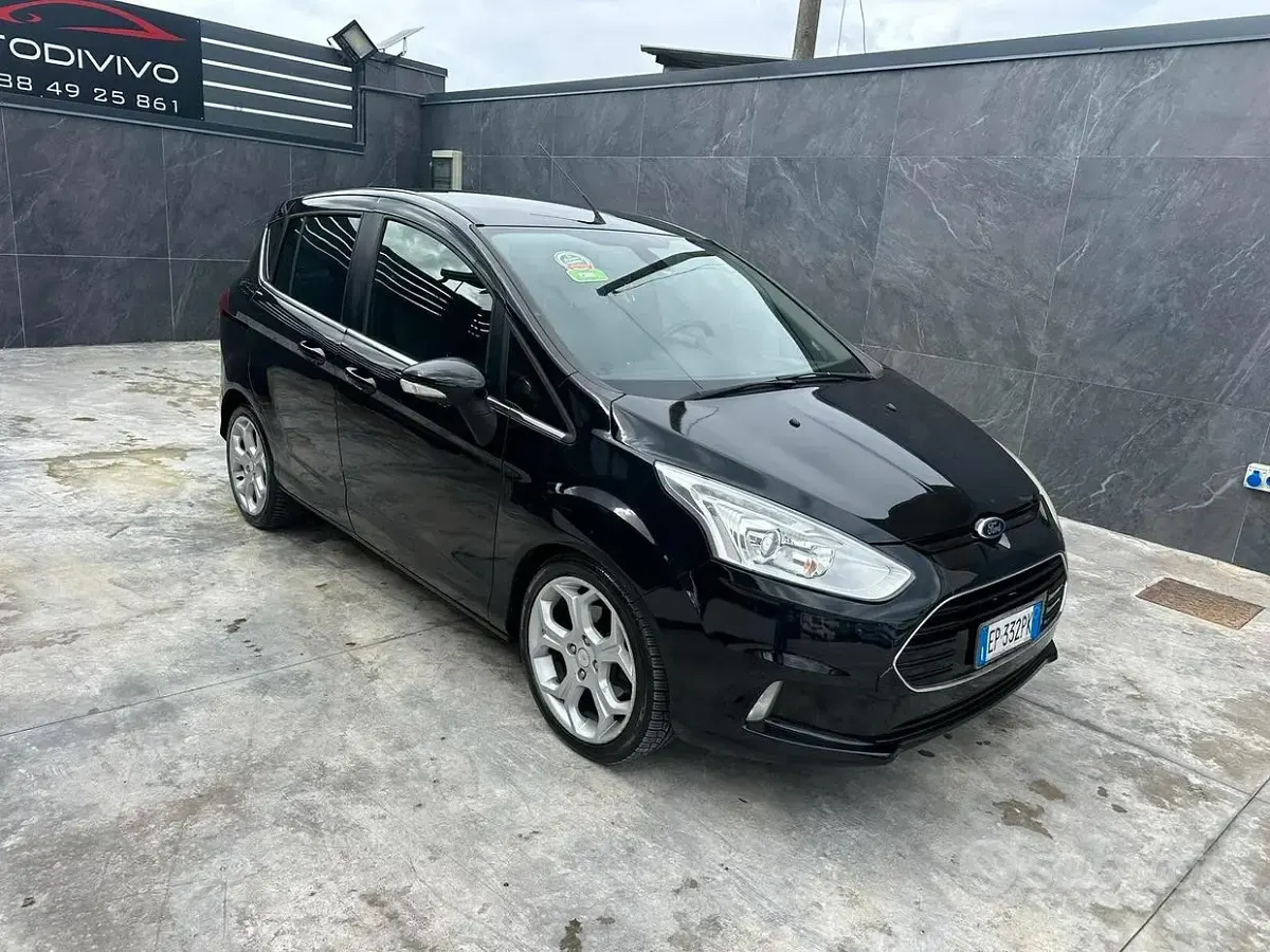 Begagnad Ford B-MAX Titanium 95 HK (69 kW) 2013 Svart Minibuss