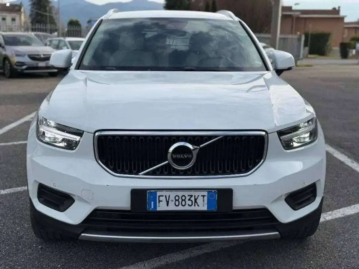 Usata Volvo XC40 Inscription 156 CV (114 kW) 2019 Bianco SUV