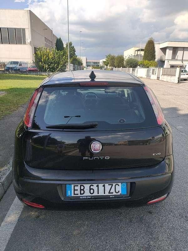 Usata Fiat Punto Evo Dynamic 77 CV (56 kW) 2010 Utilitaria