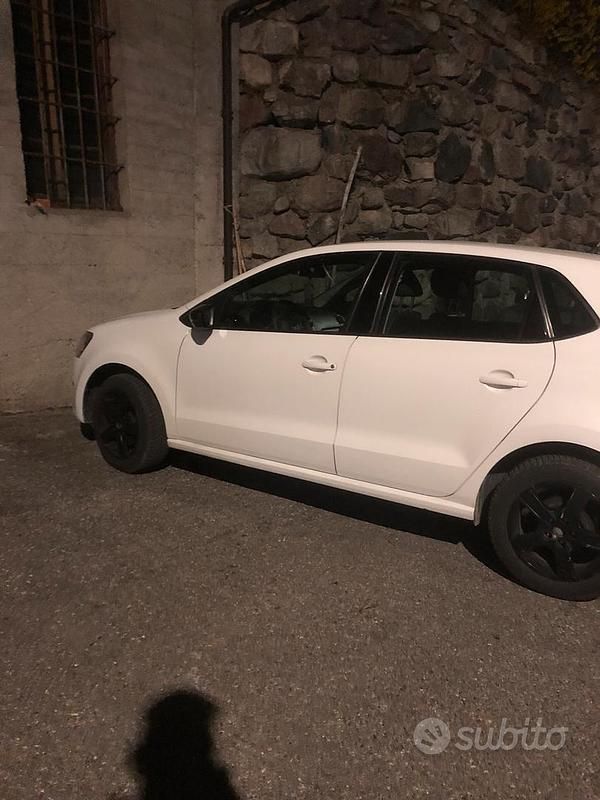 Usata VW Polo Comfortline 75 CV (55 kW) 2014 Bianco Utilitaria