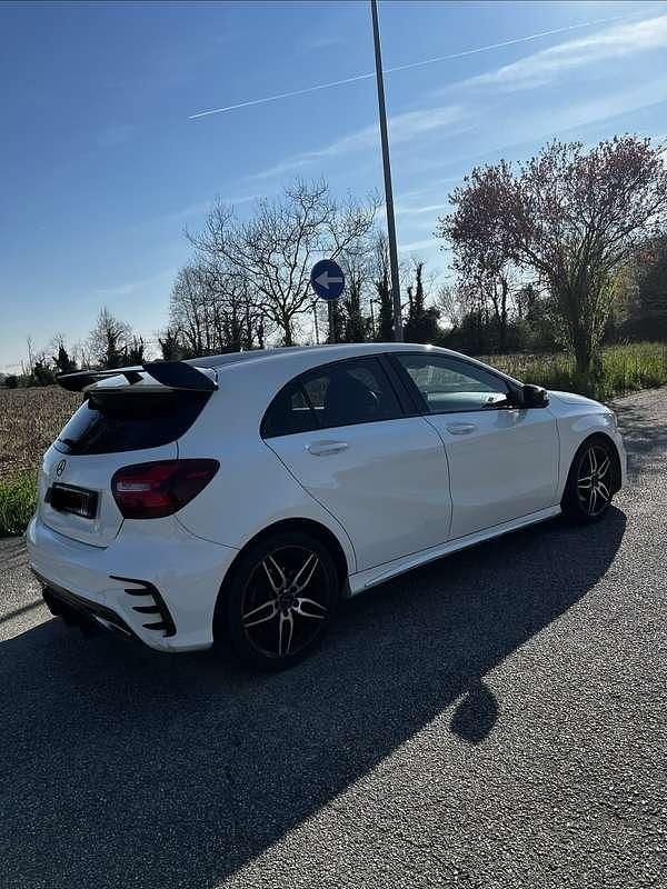 Usata Mercedes A200 Premium 136 CV (100 kW) 2016 Berlina