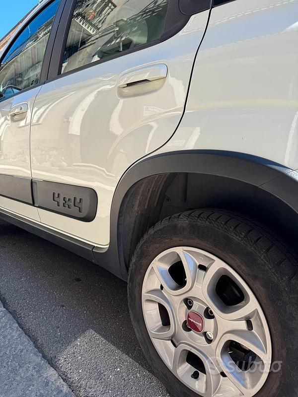 Usata Fiat Panda 95 CV (69 kW) 2015 Bianco Utilitaria