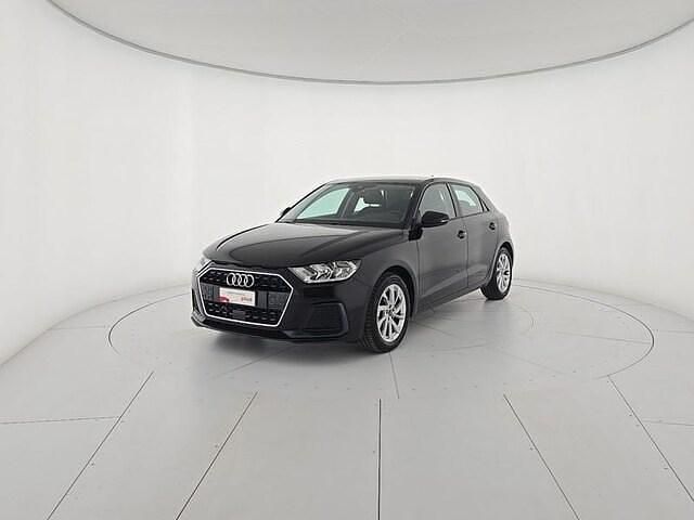 Nero Usata 2024 Audi A1 Business Utilitaria | 24.900 € (Ottimo prezzo) - Immagine 1/4