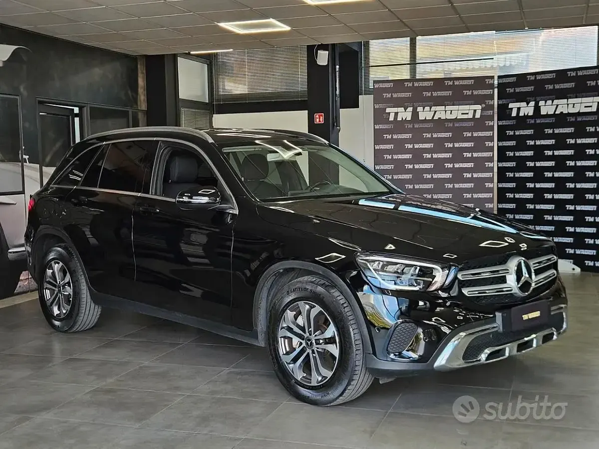 Begagnad Mercedes GLC220 Business 194 HK (142 kW) 2020 Svart SUV