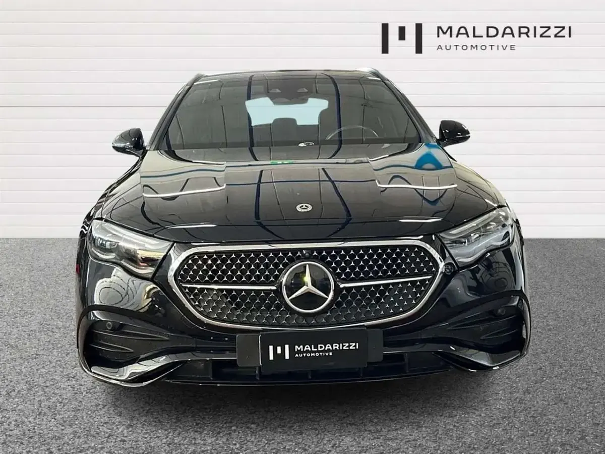 Usata Mercedes E300 AMG line 197 CV (144 kW) 2025 Nero ossidiana Station wagon
