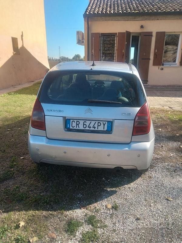 Usata Citroën C2 70 CV (51 kW) 2004 Grigio Utilitaria